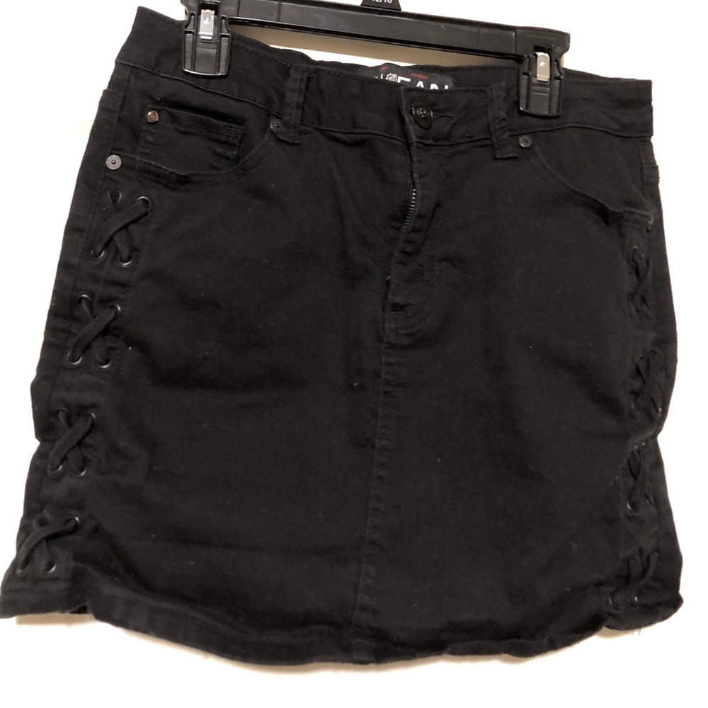 Skirt!